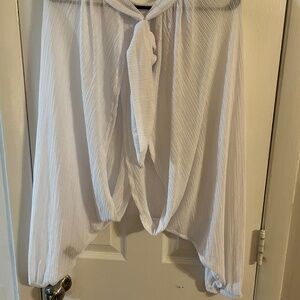 Plus size chiffon mock neck long sleeve crop top
